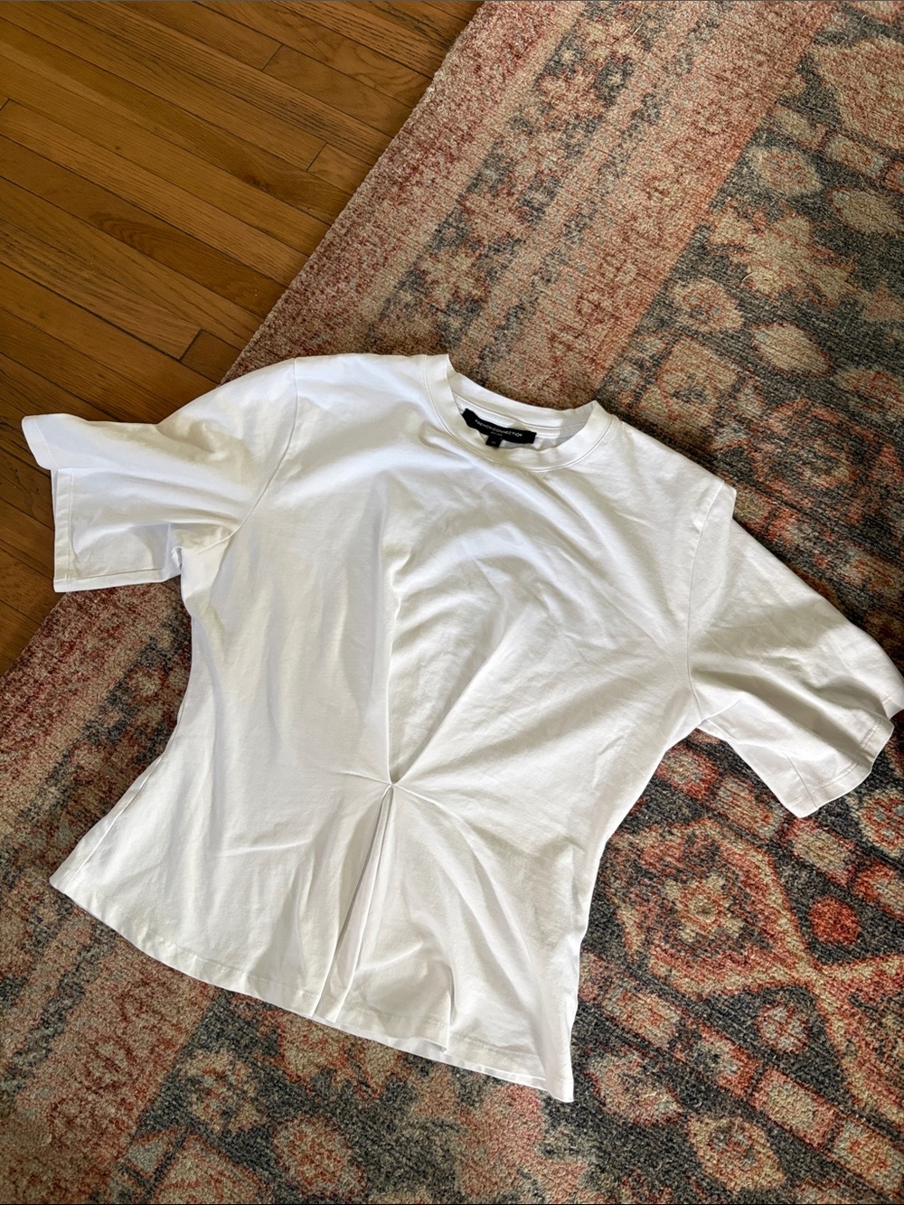 French Connection White Twist-Center Short Sleeve Tee size XS